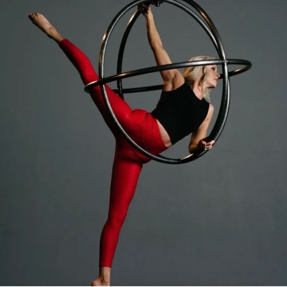 ❤️ZYIA Active Red Metallic Light N Tight High Rise 7/8 Size 8-10